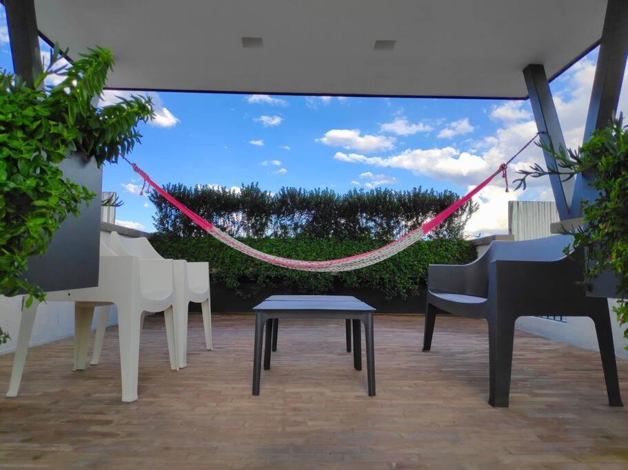 Appartement Comfy, Intimate With A Haunting Terrace Mexico